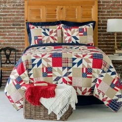 C&F Home Grand Turks Quilt Set With Shams