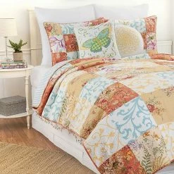C&F Home Francesca Quilt Set With Shams